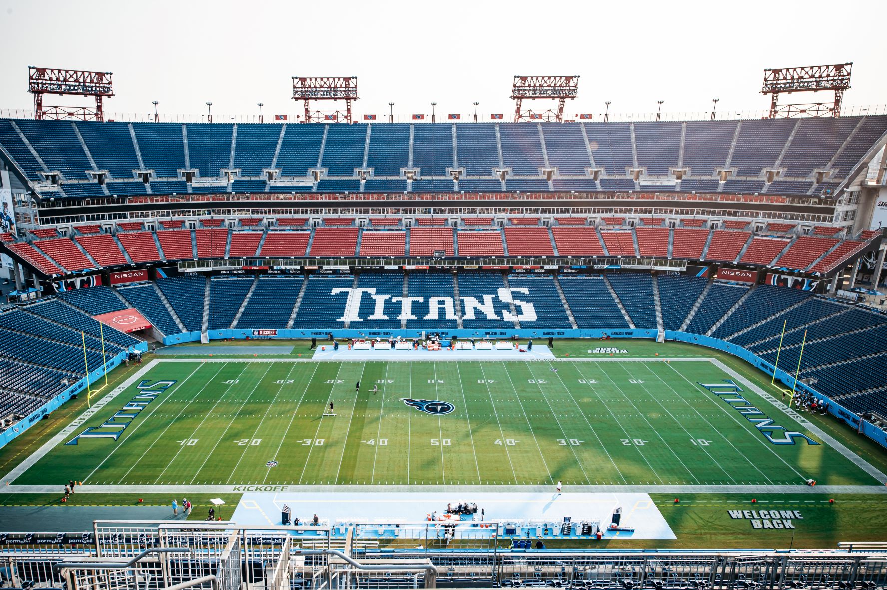 Where to Eat and Drink Near Nissan Stadium